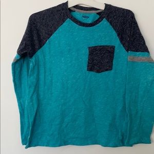 Kids Old Navy sweater shirt